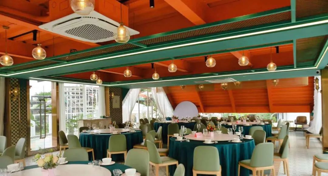 饿了么将色彩碰撞到底，看这家深圳餐饮空间设计如何诠释独特的摩洛哥风情